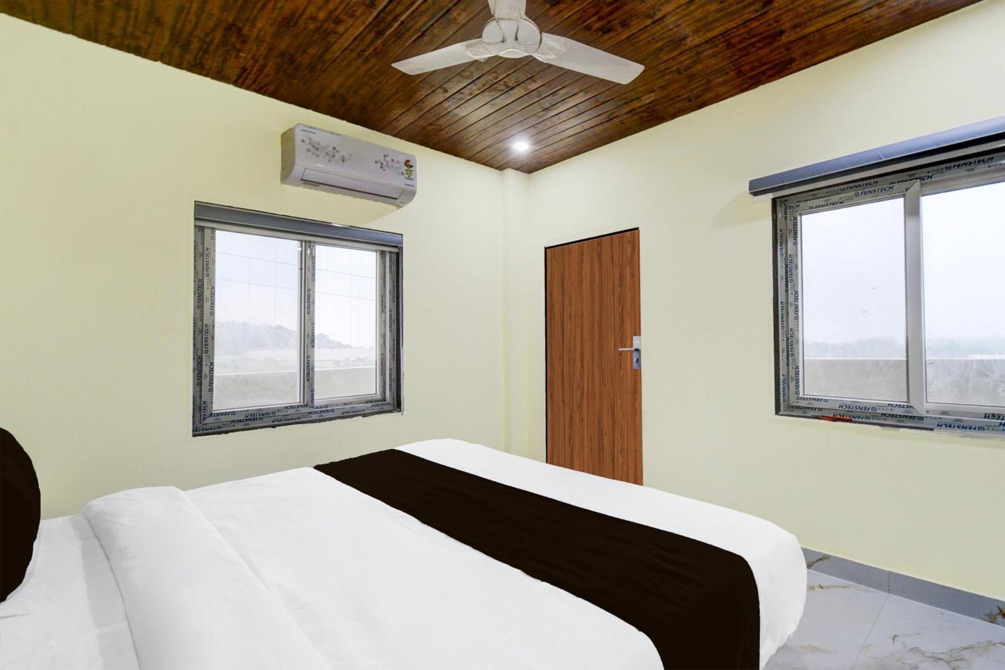 Super Collection O Srisailam Highway Hotel Shamshabad Exterior photo